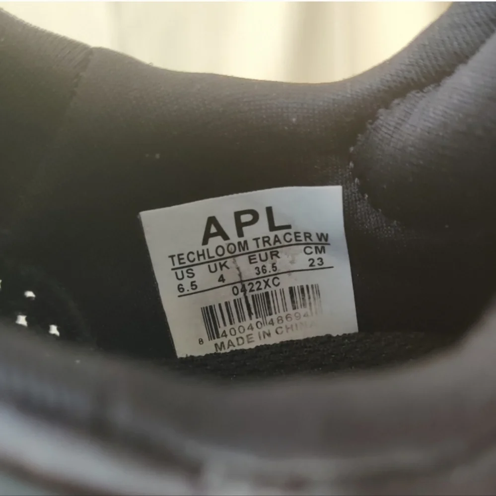 APL Techloom Tracer Women's Training Shoe Navy Size 6.5